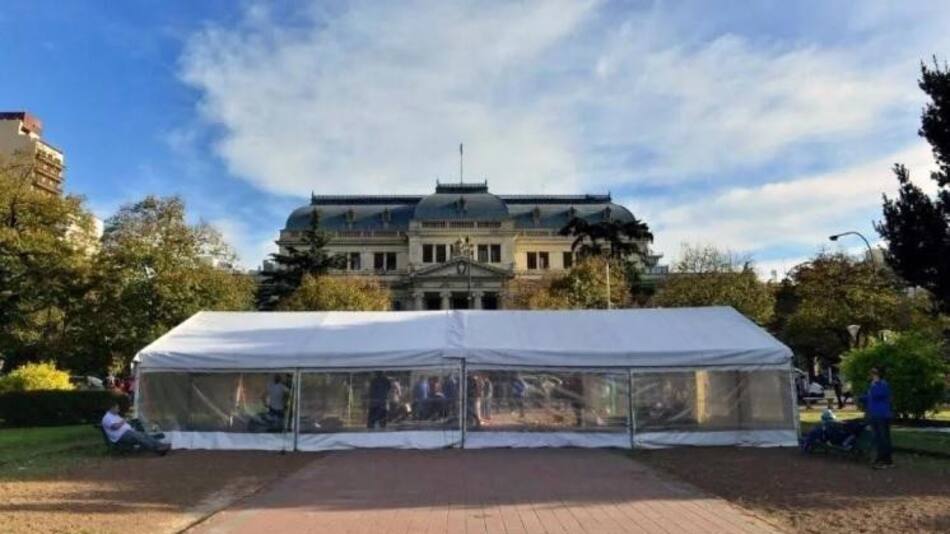 Carpa docente en La Plata