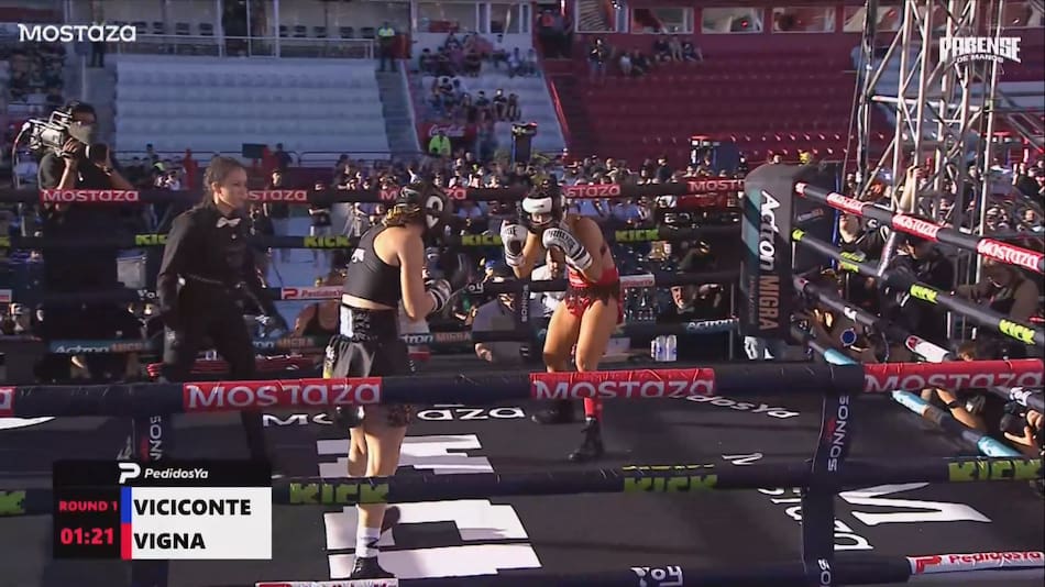 La pelea entre Mica Viciconte y Flor Vigna.