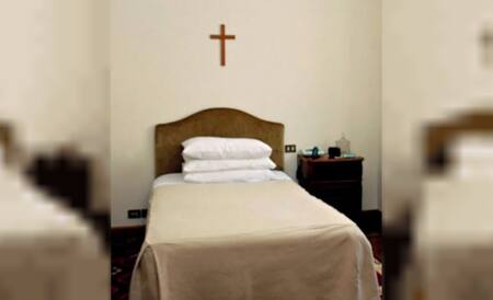 La habitación donde murió el papa Francisco. Foto: NA.