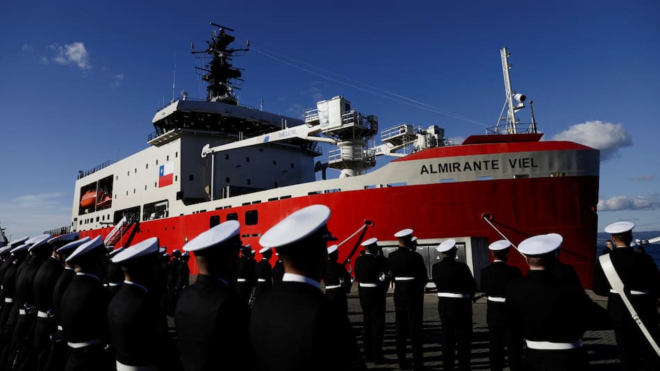 El rompehielos chileno, "Almirante Viel". Foto: Reuters/Juan Gonzalez.