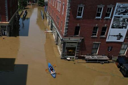 Centenares de personas fueron evacuadas de Vermont, Estados Unidos. Foto: Reuters