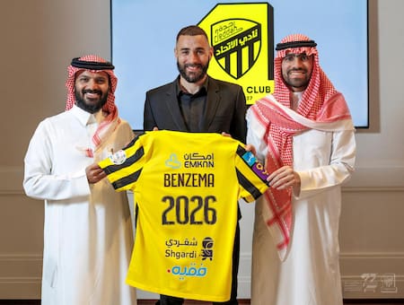 Presentación de Karim Benzema en el Al Ittihad. Foto: REUTERS.