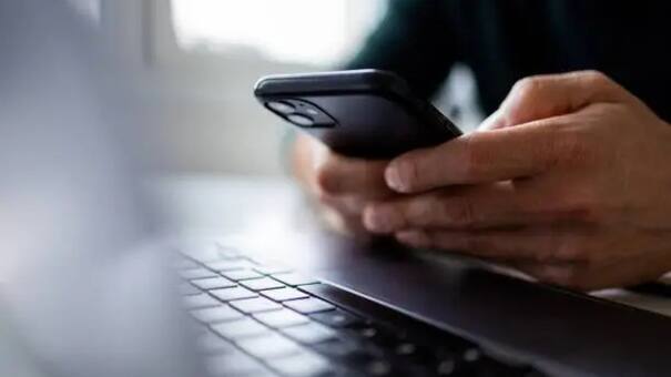 Qué es y cómo evitar el smishing, el nuevo método de estafas por mensaje de texto