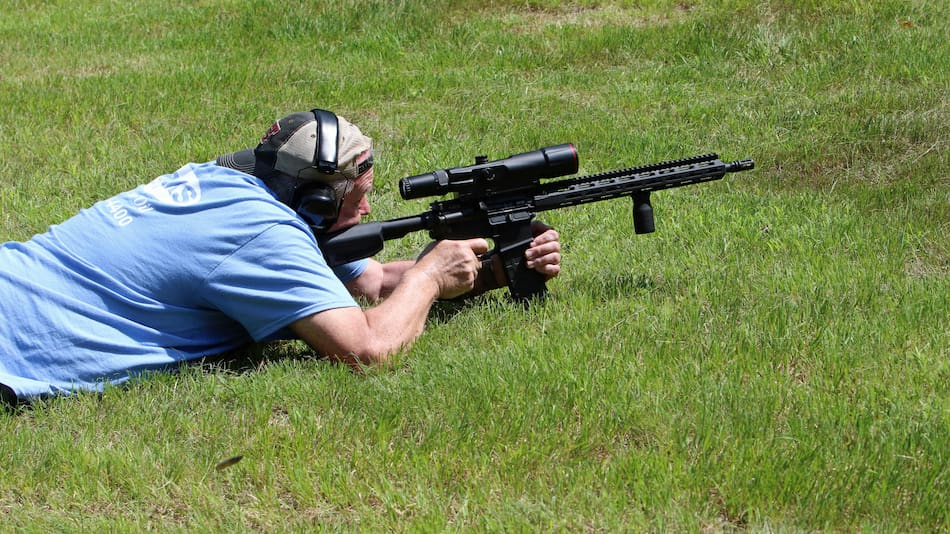 Los requisitos para tener y operar estos fusiles semiautomáticos.