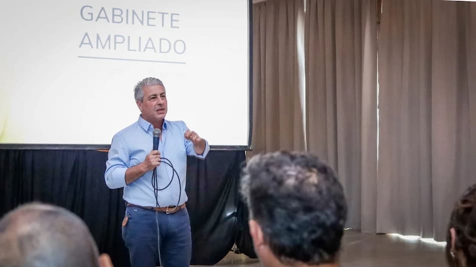 El intendente Javier Martínez