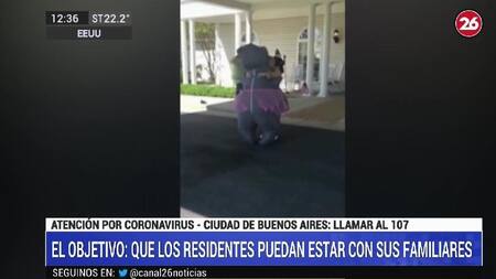Familiar disfrazado para visitar a su madre en geriátrico