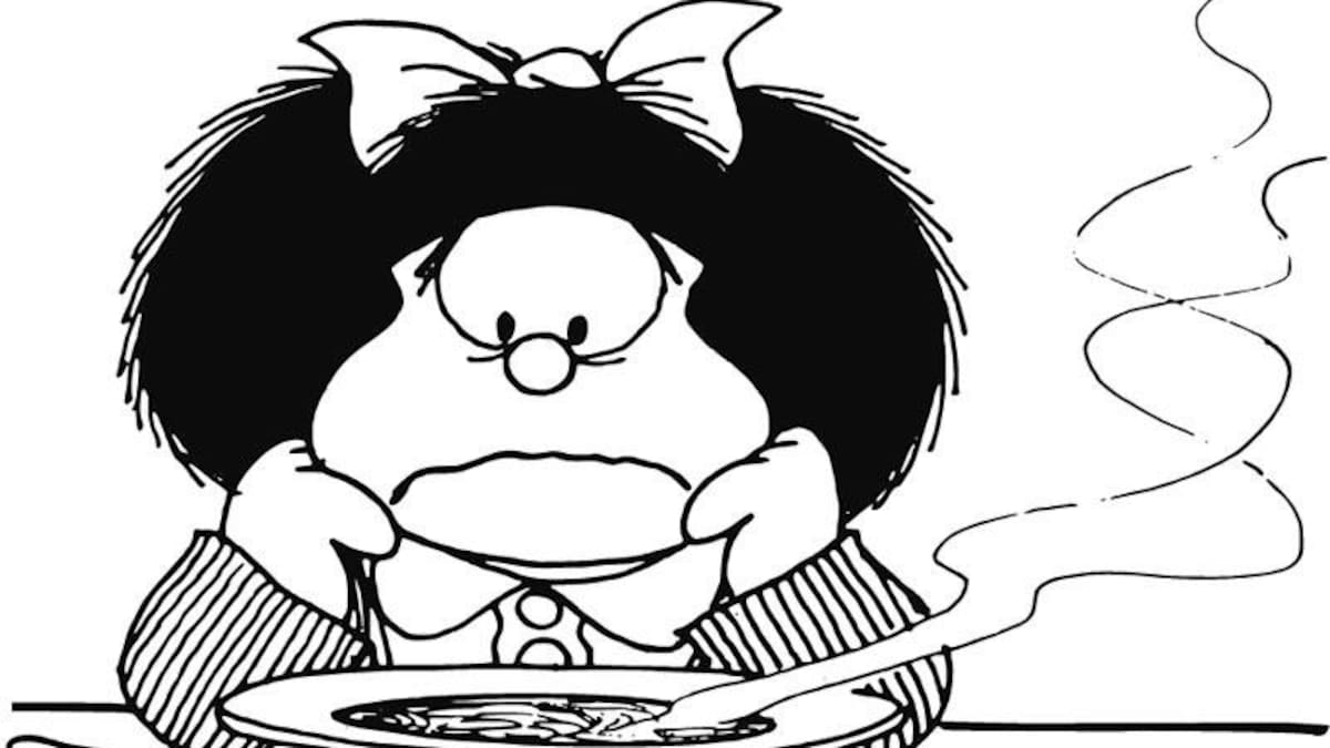 Quino enojado por el uso de una Mafalda con pañuelo celeste en contra del aborto legal
