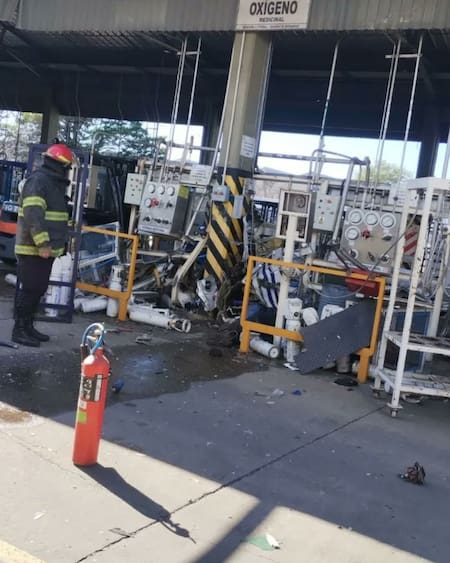 Un hombre estrelló un avión contra el lugar en el que trabajaba. Foto: X.