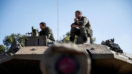 Tropas israelíes expulsaron a colonos israelíes que cruzaron a Líbano. Foto: Reuters.