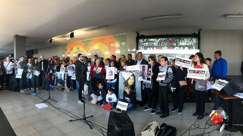 Acto por el octavo aniversario de la Tragedia de Once