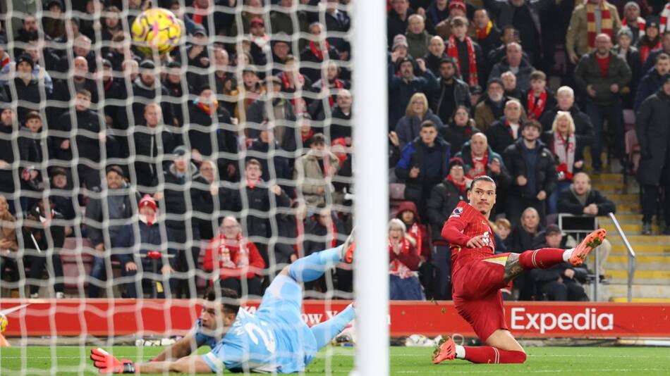 Dibu Martínez, Liverpool vs Aston Villa. Foto: EFE