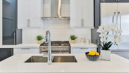 El vinagre es muy útil para limpiar la casa. Foto Unsplash.