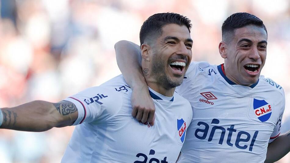Luis Suárez convirtió en el clásico uruguayo. Foto: Twitter @Nacional.