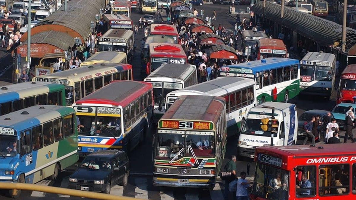 Transporte público en el AMBA: las cámaras empresarias se reunirán con el Gobierno tras haberse declarado “en estado de emergencia”