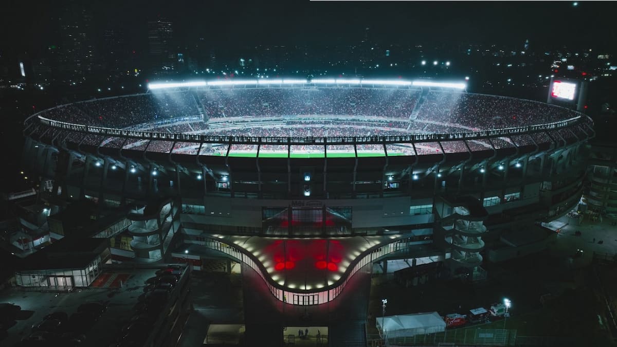 Una experiencia visual única para los hinchas: River presentó su innovadora pantalla LED 360°
