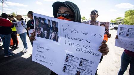 Pedido por los jóvenes secuestrados en México.