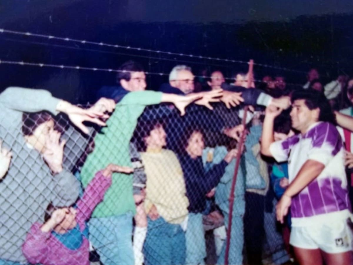 La histórica visita de Maradona en De la Garma
