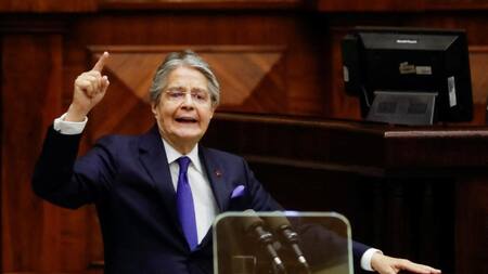 Presidente ecuatoriano Lasso testifica en la Asamblea Nacional, en Quito. Foto: Reuters
