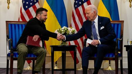 Joe Biden y Volodimir Zelenski. Foto: Reuters