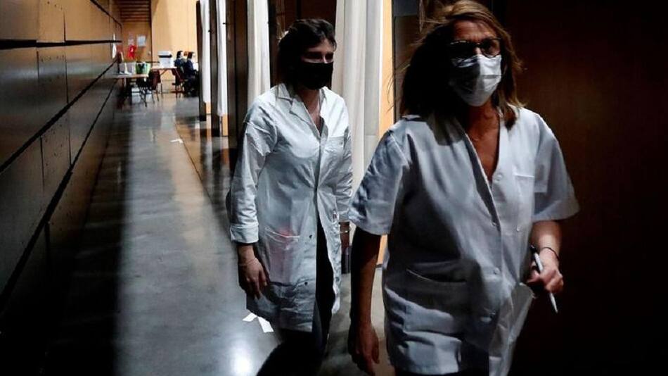 Enfermeras en Francia. Foto: EFE.
