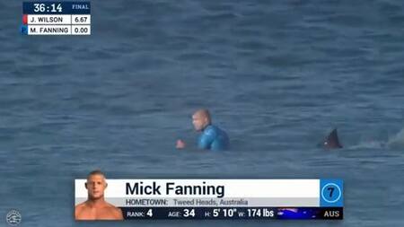 Hombre atacado por tiburón