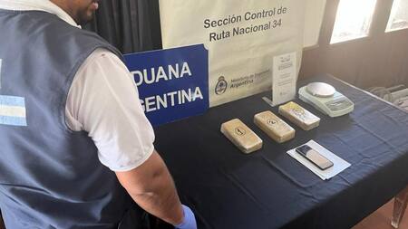 Aduana evitó el contrabando de más de tres kilos de cocaína. Foto: Aduana.