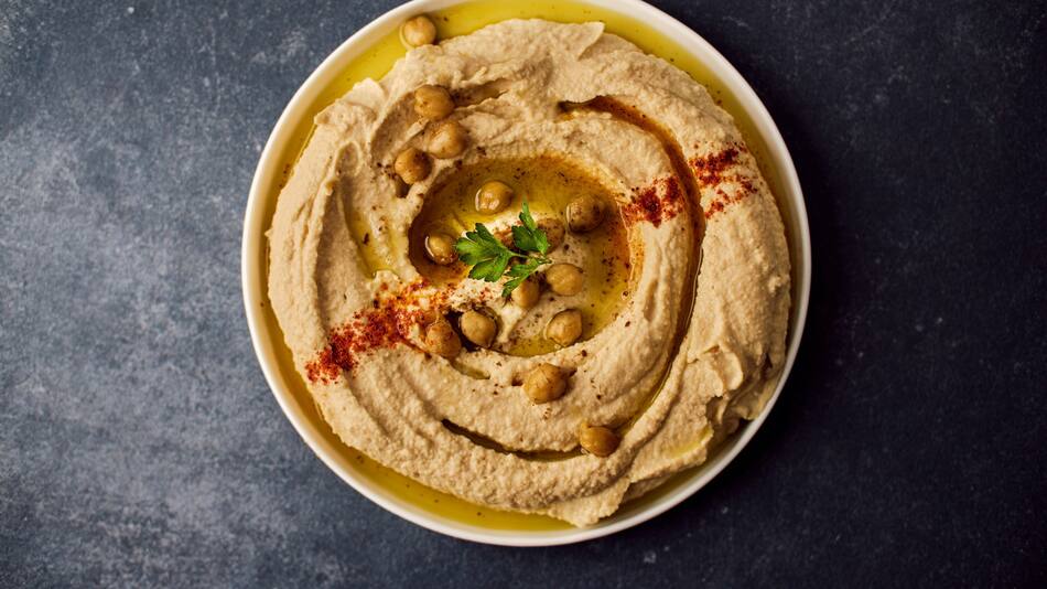 Cómo hacer hummus de berenjena. Foto Unsplash