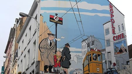 Dónde queda la "capital mundial del cómic", la ciudad inundada de murales, museos y un recorrido que le hace culto al género