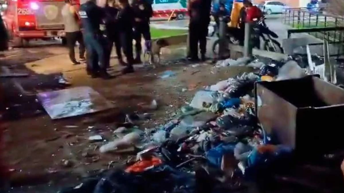 La zona en la que el auto cayó al Riachuelo. Foto: captura de video.