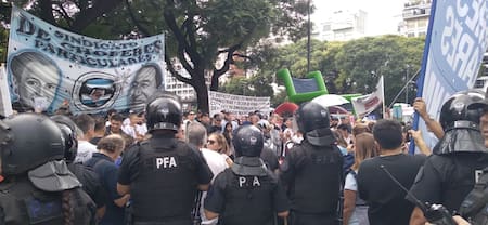Protesta en el Ministerio de Salud