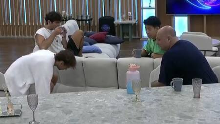 Una araña asustó a los participantes de Gran Hermano. Foto: captura de video.