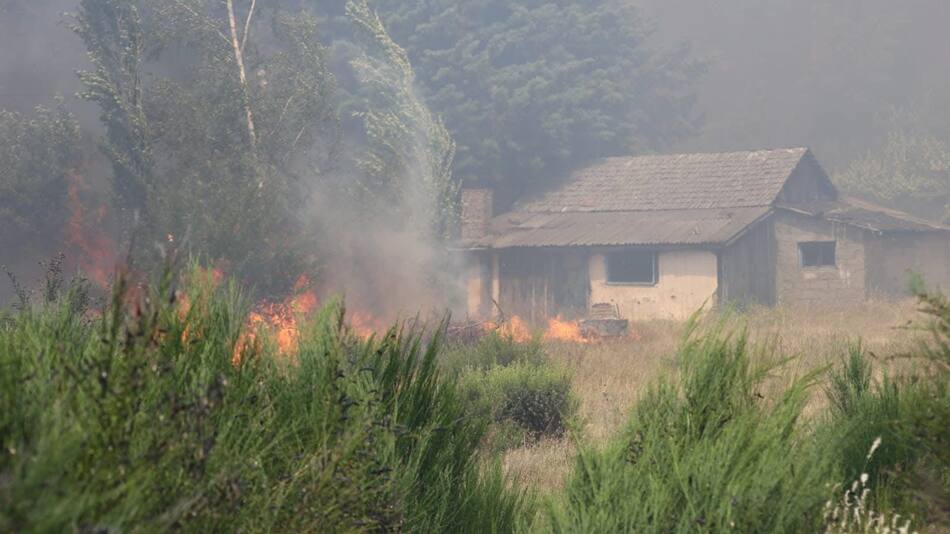 Incendio en Epuyén. Foto: X/ladebkim