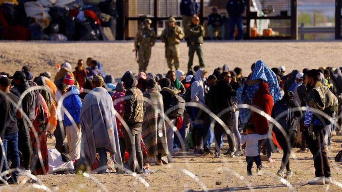 Inmigrantes en la frontera con México. Foto: Reuters.