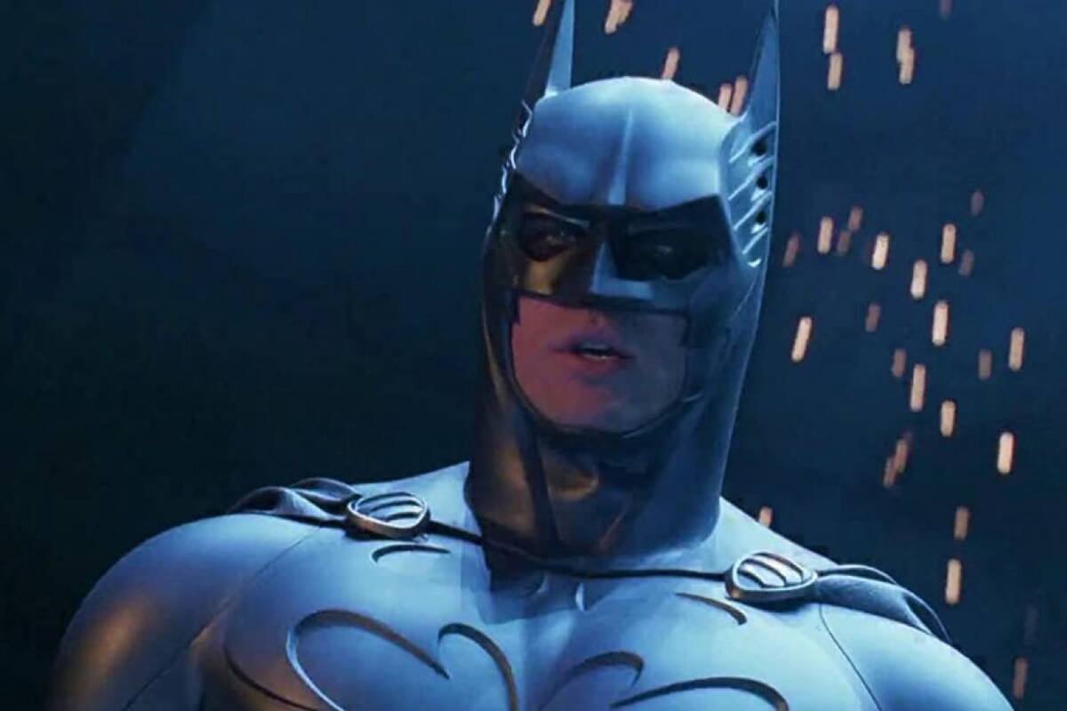 Val Kilmer como Batman.