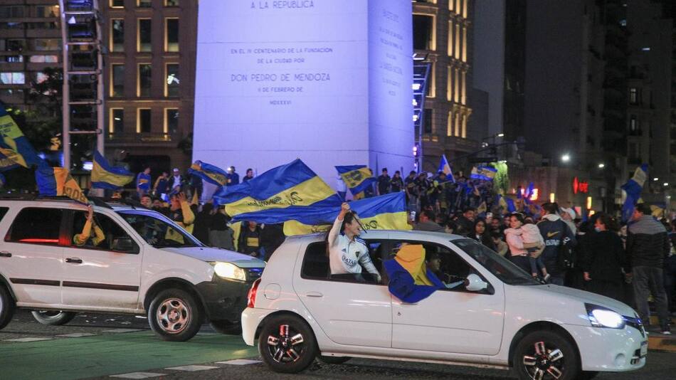 Festejos de Boca en el Obelisco, NA