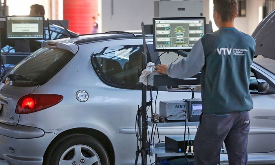 VTV, trámite automotor. Foto: NA