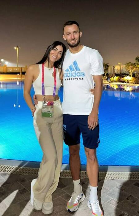 Germán Pezzella junto a su novia. Foto: Instagram/germanpezzella.