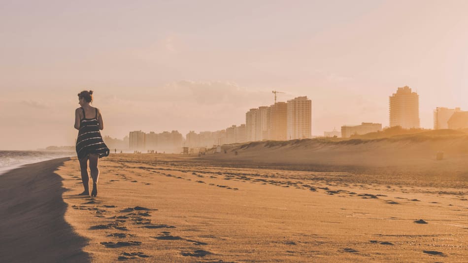 Caminar es bueno para la salud cognitivas. Fuente: Pexels.