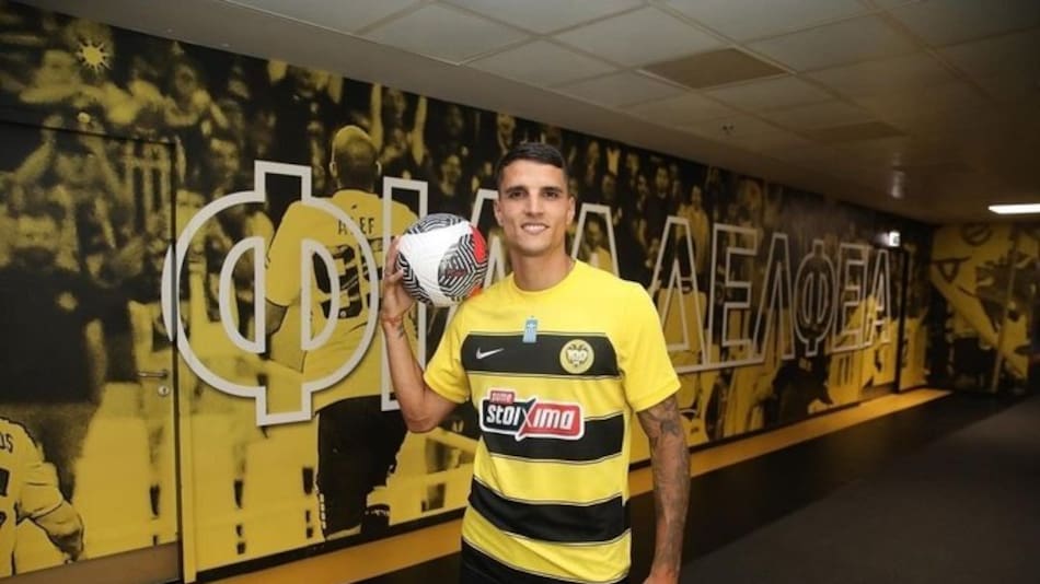 Erik Lamela en el AEK.