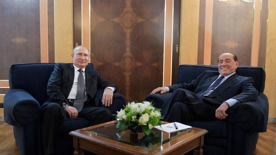 Vladimir Putin y Silvio Berlusconi. Foto: REUTERS.