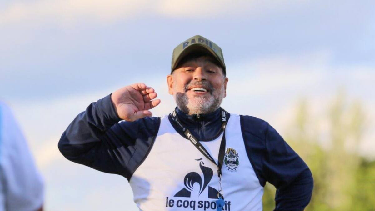 Diego Maradona, Gimnasia de La Plata, NA