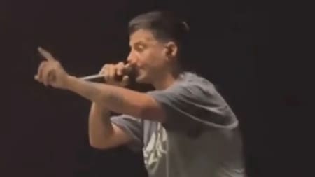 La furia de Duki con un fan. Foto: captura de video