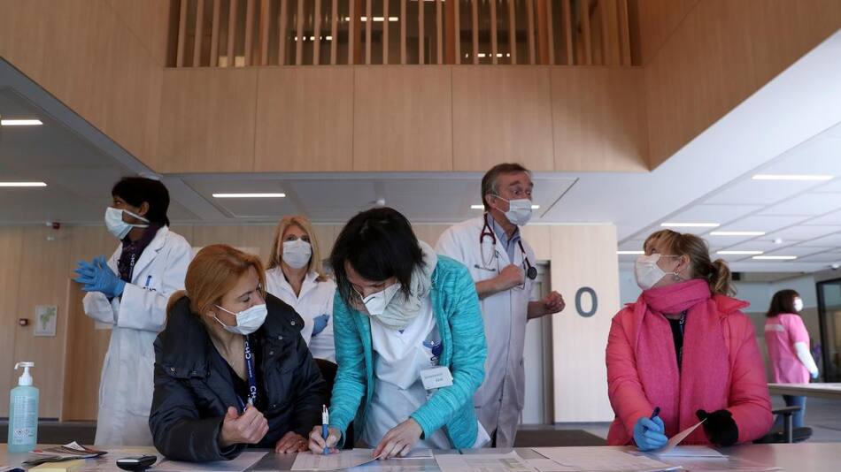 Coronavirus, REUTERS