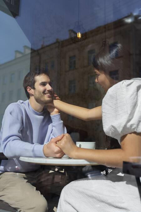 Cita, amor, relación. Foto Freepik