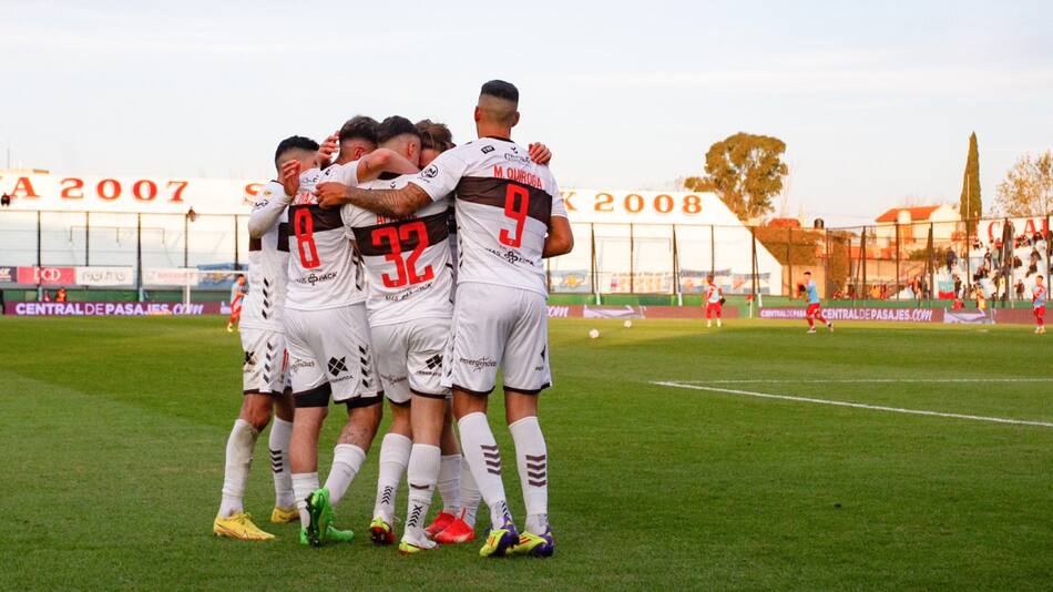 Platense hundió a Arsenal en el fondo de la tabla de posiciones. Foto: NA.