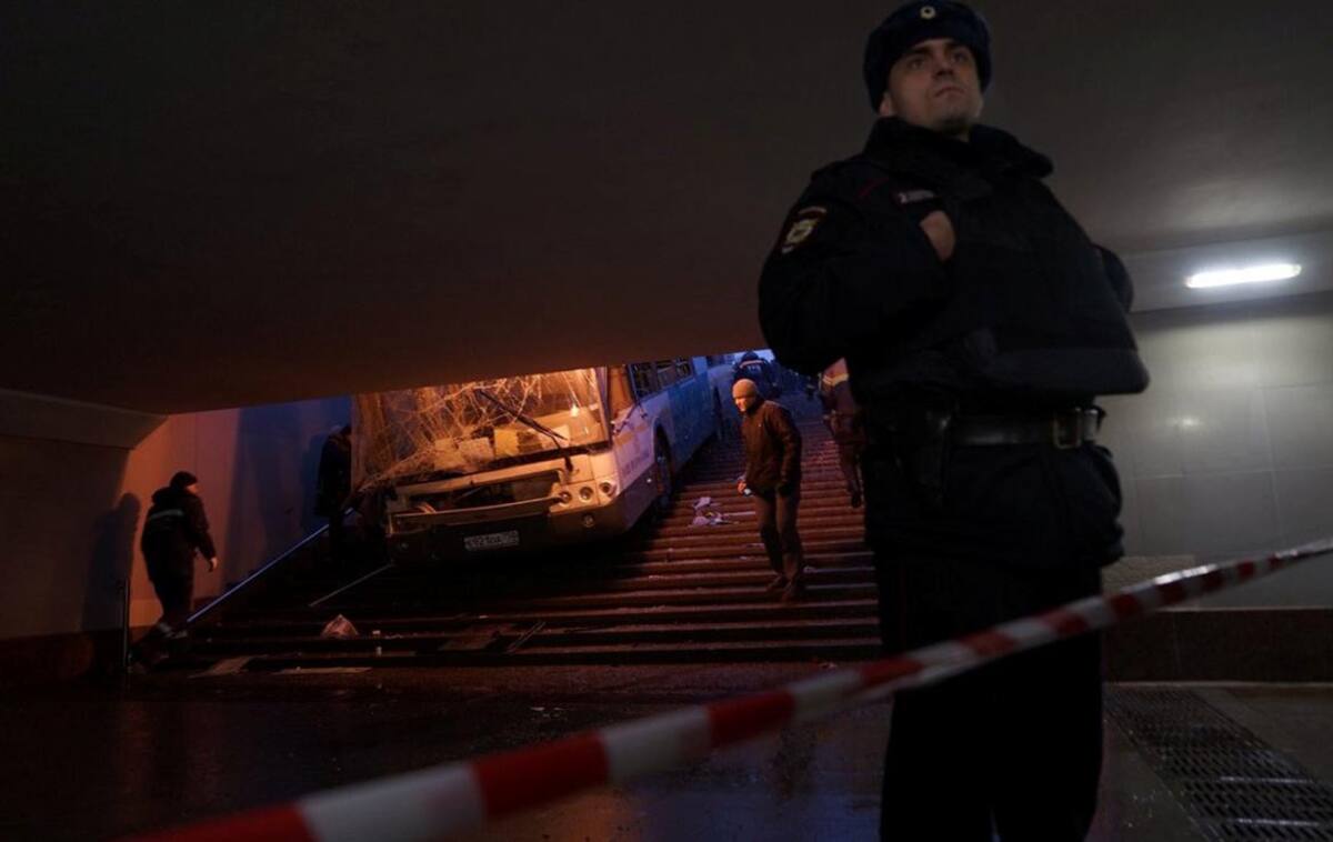 Micro fuera de control en Moscú - Rusia (Reuters)
