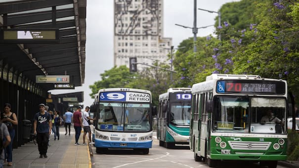 Aumenta el transporte público en el AMBA: cuánto costarán los boletos de colectivos, trenes y subtes en enero de 2026
