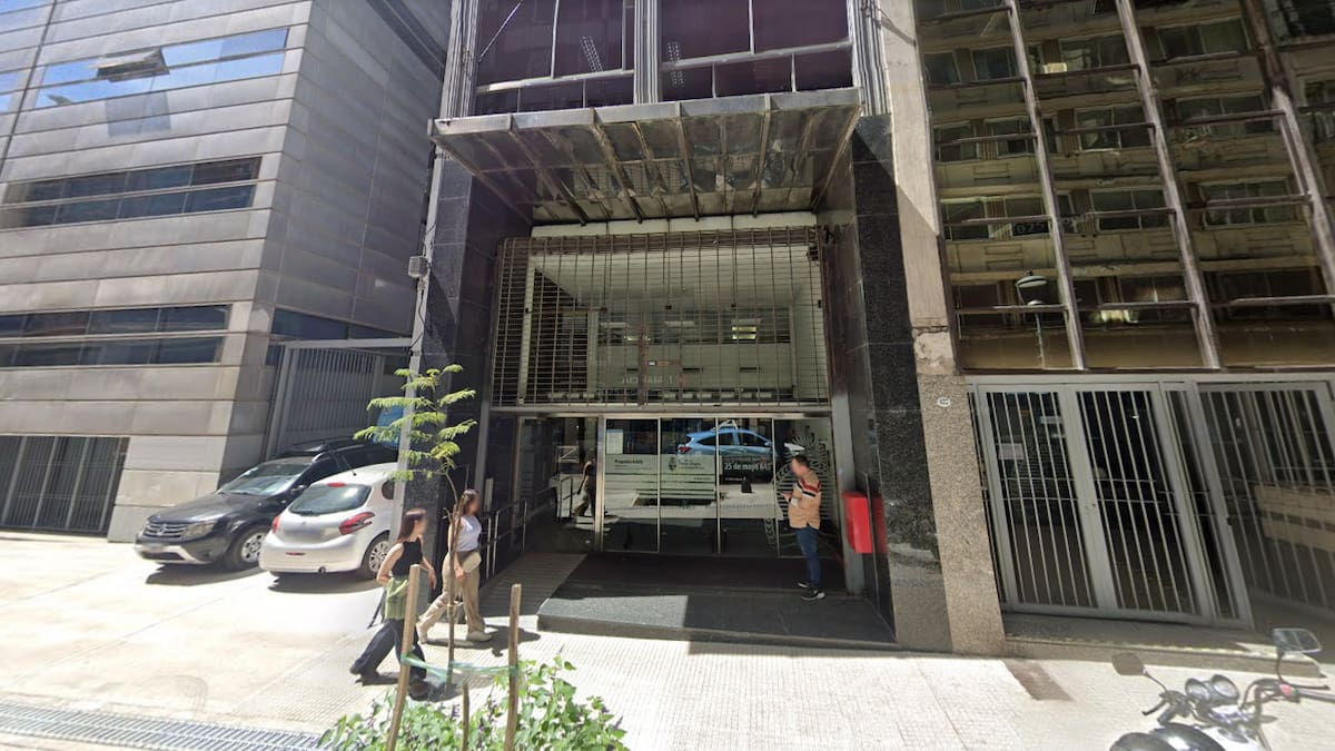 Robo en la Secretaría de Trabajo: Capital Humano denunció que se llevaron “equipamiento informático, televisores y picos de bronce”