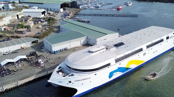 El buquebus eléctrico China Zorrilla comenzó su travesía: cuándo llegará al Río de La Plata