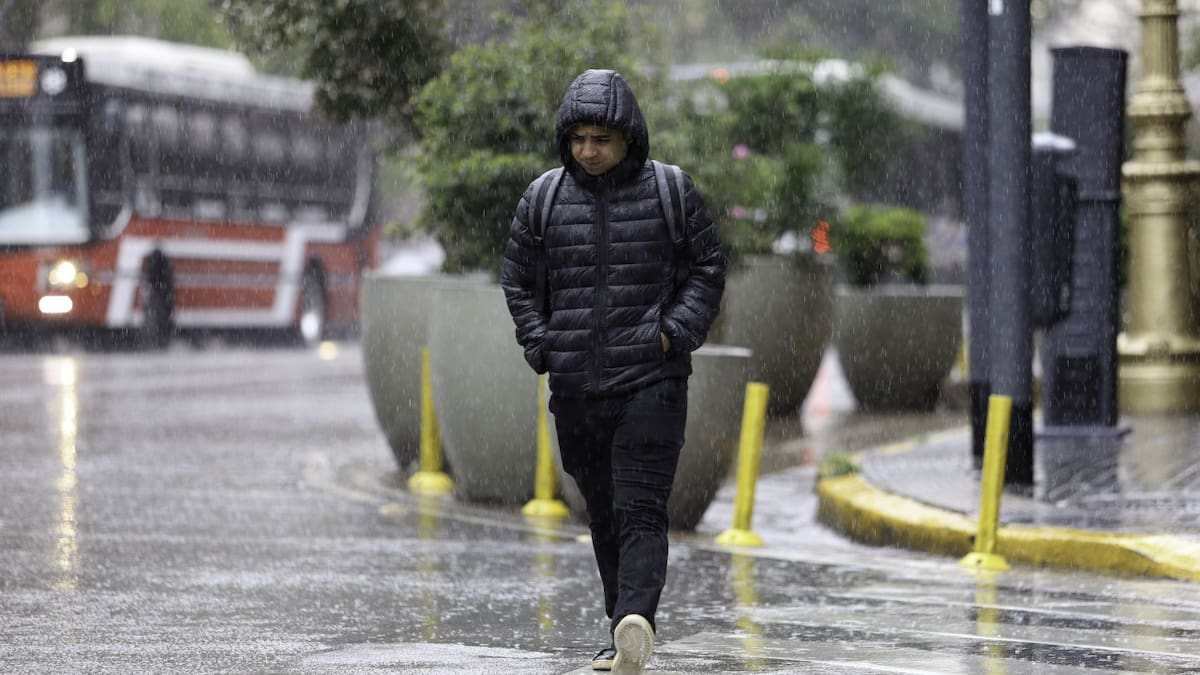 Llegaron las tormentas a la Ciudad. Foto: NA/Daniel Vides.